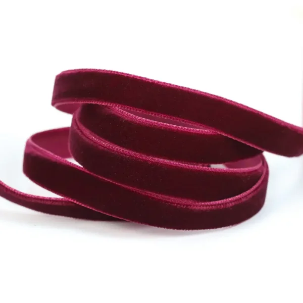 Christmas Velvet Ribbon 9mm Red Roll Box Decoration - Image 2