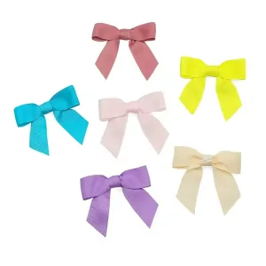 Grosgrain Ribbon Bows: Festive Elegance