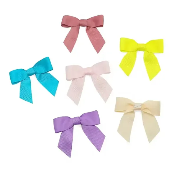 Grosgrain Ribbon Bows: Festive Elegance