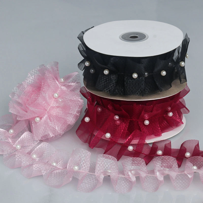 Ruffle ribbon with pearls
